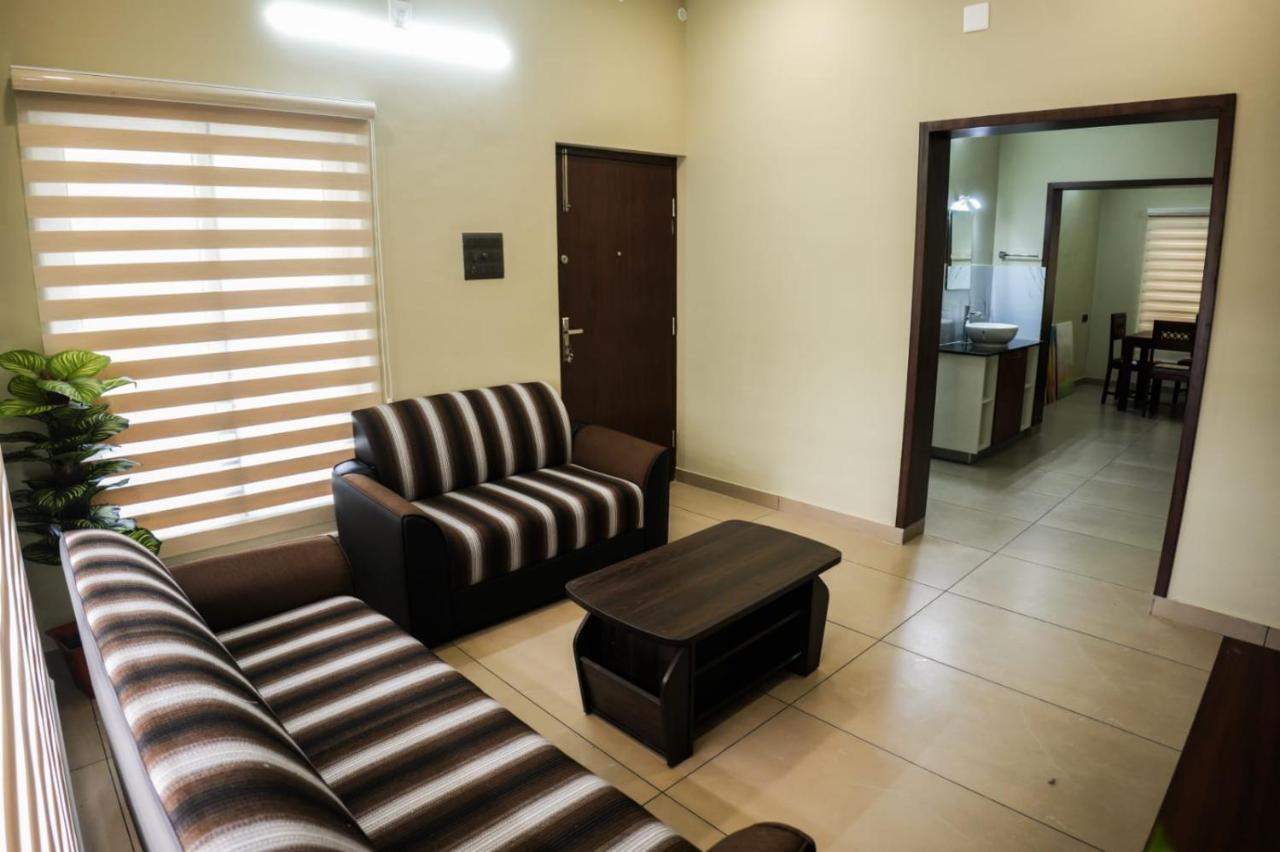 Zennova Furnished Apartment Alappuzha ภายนอก รูปภาพ